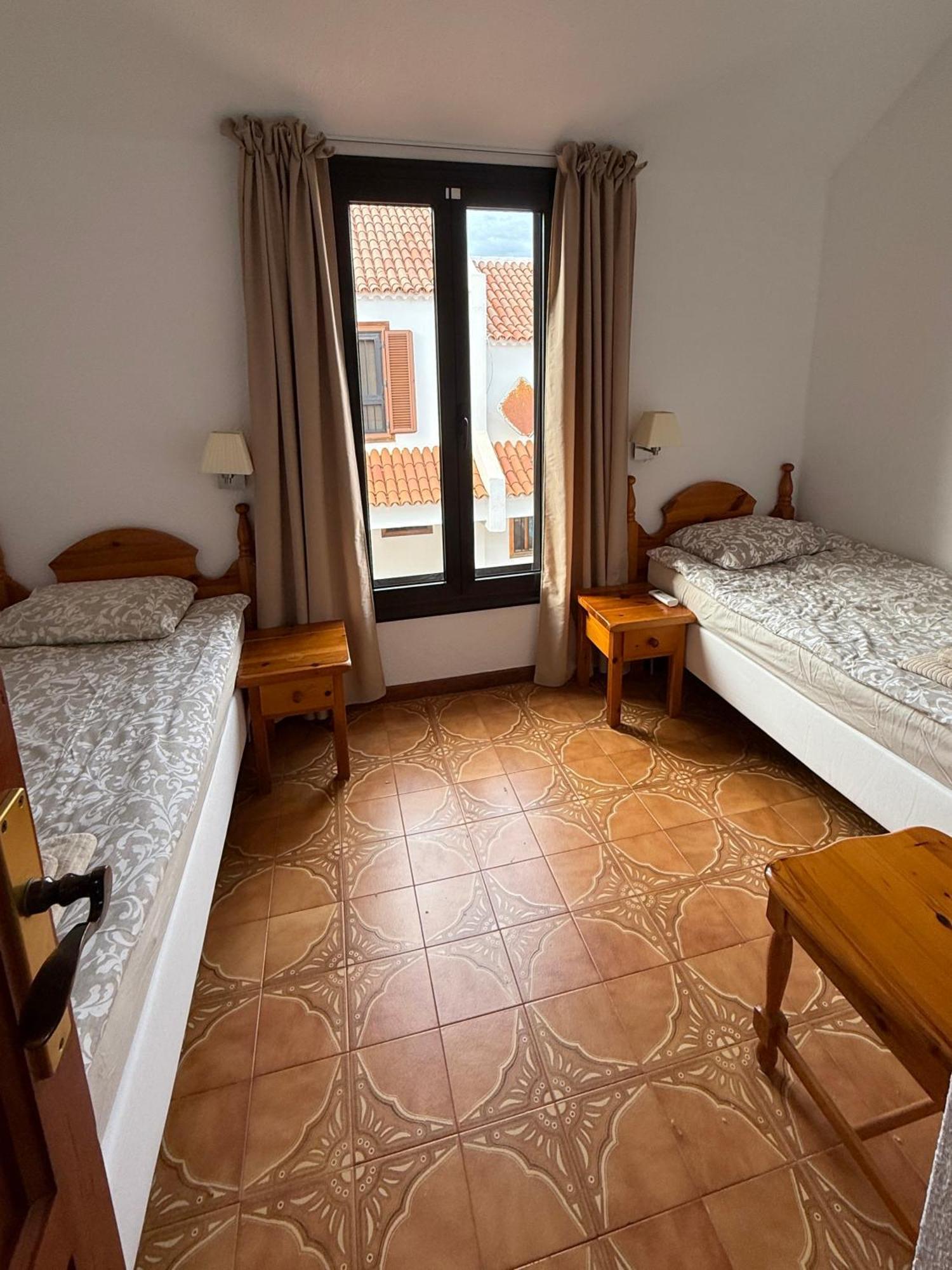 Sunny 2-Bedroom Apartment In Parque Santiago II Плая-де-лас-Америкас Экстерьер фото